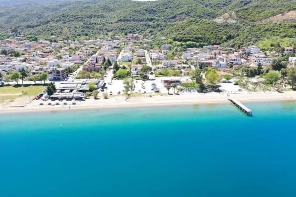 Apartment Enelladi Neos Pirgos