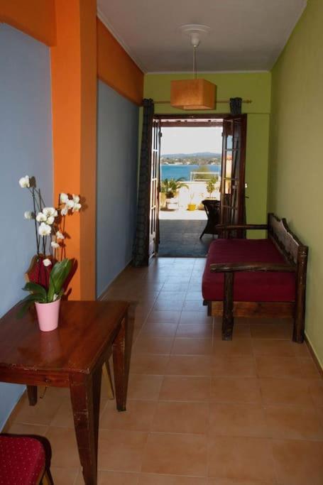 Apartment Enelladi Neos Pirgos